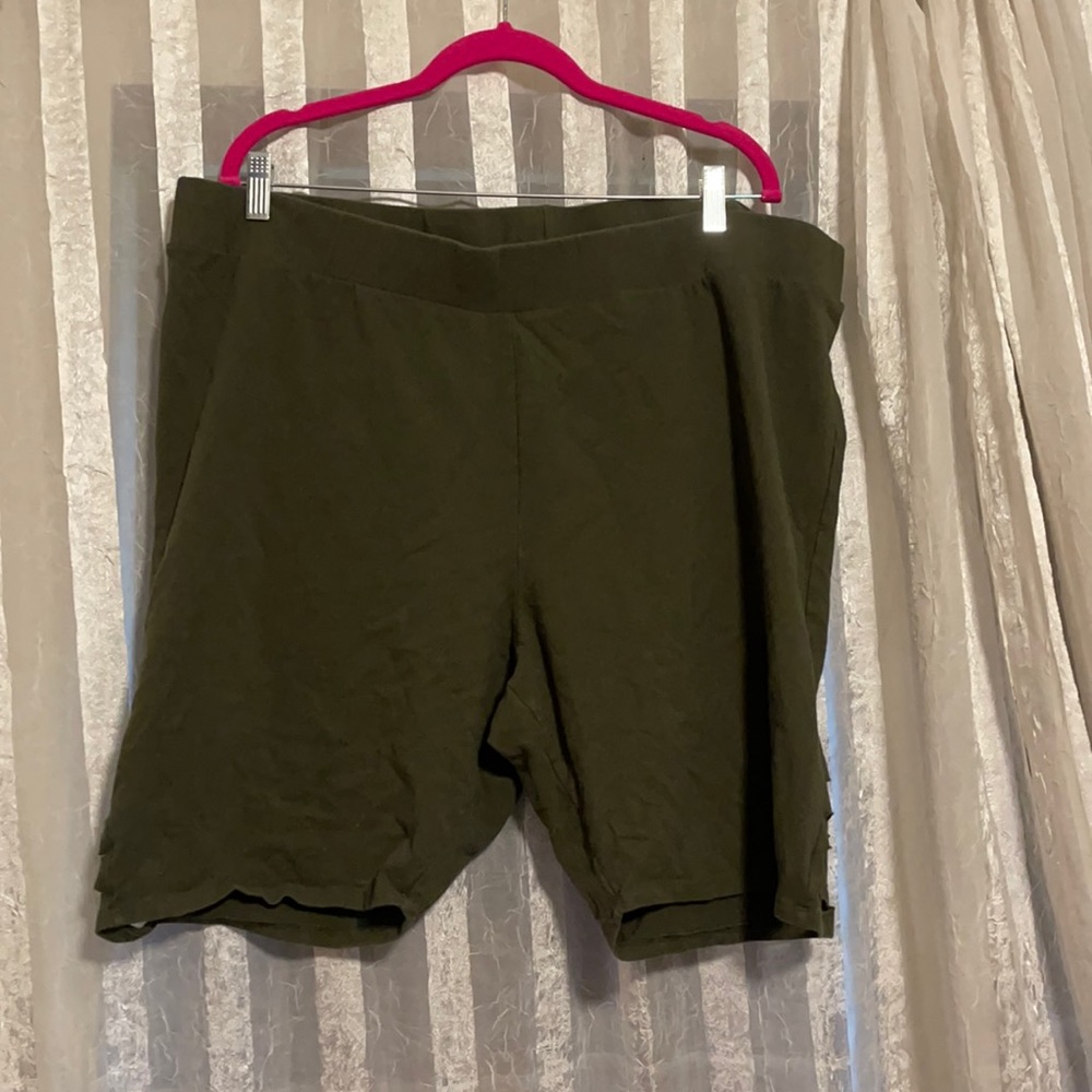 Toward size 5 side slit olive green cotton/spandex bike shorts
